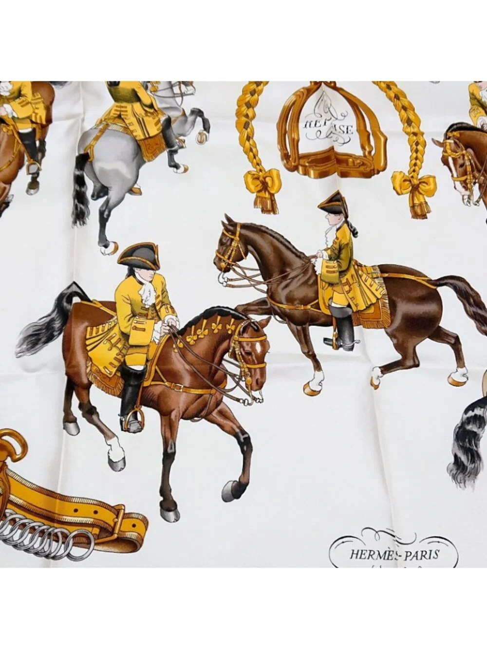 Hermes Carre 90 Reprise Ledoux Yellow Silk 100% Large Scarf